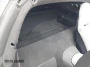 ✅ 2016 Chevrolet Corvette Z51 3LT • VIN: 1G1YM2D79G5105989 • Lot: 42267152. Wystawiony na IAAI z przebiegiem 34 283 mil. Bezpłatny archiwum sprzedaży aukcyjnych z USA i szczegółowy raport historii pojazdu na DreamBid. Zdjęcie 8.