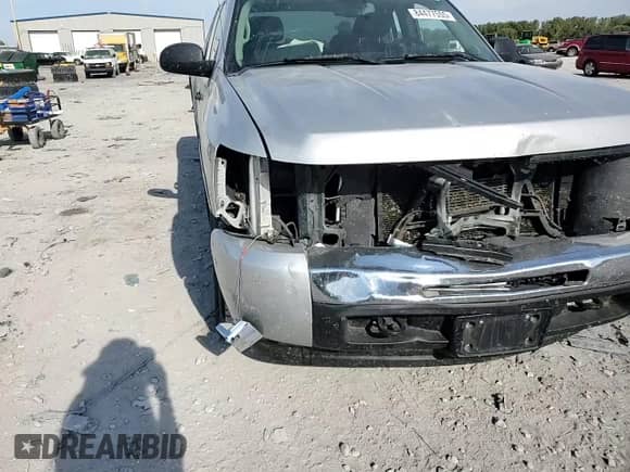 2010 Chevrolet Silverado 1500 LT с VIN 1GCSKSE32AZ173100, выставлен на аукционе Copart как лот 84477555 с пробегом 179 585 миль миль и Чистый • Clean title. История ставок и продаж доступна на DreamBid. Изображение 13.