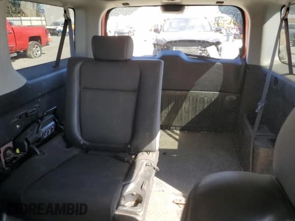 ✅ 2004 Honda Element EX • VIN: 5J6YH18574L009875 • Lot: 86475205. Wystawiony na Copart z przebiegiem 287 536 mil. Bezpłatny archiwum sprzedaży aukcyjnych z USA i szczegółowy raport historii pojazdu na DreamBid. Zdjęcie 10.