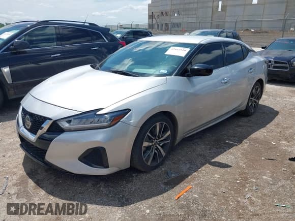 ✅ 2019 Nissan Maxima SL • VIN: 1N4AA6AV5KC374738 • Lot: 42442510. Wystawiony na IAAI z przebiegiem 104 456 mil. Bezpłatny archiwum sprzedaży aukcyjnych z USA i szczegółowy raport historii pojazdu na DreamBid. Zdjęcie 18.