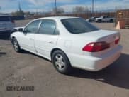 ✅ 1999 Honda Accord EX • VIN: 1HGCG1650XA053224 • Lot: 43715232. Wystawiony na IAAI z przebiegiem 193 765 mil. Bezpłatny archiwum sprzedaży aukcyjnych z USA i szczegółowy raport historii pojazdu na DreamBid. Zdjęcie 3.