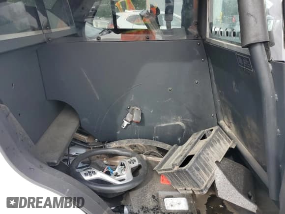 ✅ 2015 Ford Police Interceptor Utility • VIN: 1FM5K8AR0FGC17667 • Lot: 84980265. Wystawiony na Copart z przebiegiem Nie podano. Bezpłatny archiwum sprzedaży aukcyjnych z USA i szczegółowy raport historii pojazdu na DreamBid. Zdjęcie 10.