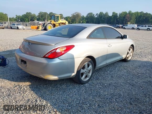 ✅ 2006 Toyota Solara SE • VIN: 4T1CA38P16U079060 • Lot: 42692604. Wystawiony na IAAI z przebiegiem 331 680 mil. Bezpłatny archiwum sprzedaży aukcyjnych z USA i szczegółowy raport historii pojazdu na DreamBid. Zdjęcie 4.