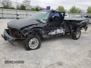 1994 Chevrolet S-10 with VIN 1GCCS14Z4RK113828, listed as a Copart auction lot 50020174 with 106,825 mi miles and Salvage title. Bid and sale history available at DreamBid. Image 1.