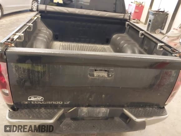 ✅ 2008 Chevrolet Colorado 2LT • VIN: 1GCDT43E188227556 • Лот: 43612288. Опубликован ранее на IAAI с пробегом 226 650 миль. Бесплатный доступ к архиву аукционных продаж из США и подробный отчёт об истории автомобиля на DreamBid. Изображение 16.