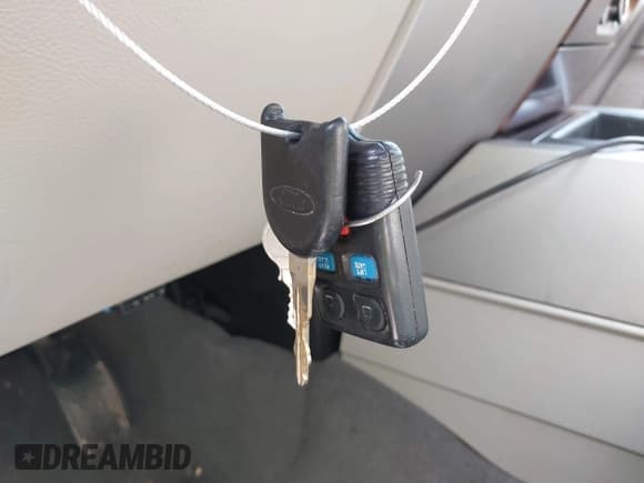 ✅ 2008 Ford Expedition Limited • VIN: 1FMFU19508LA62605 • Lot: 43087236. Wystawiony na IAAI z przebiegiem 192 958 mil. Bezpłatny archiwum sprzedaży aukcyjnych z USA i szczegółowy raport historii pojazdu na DreamBid. Zdjęcie 11.