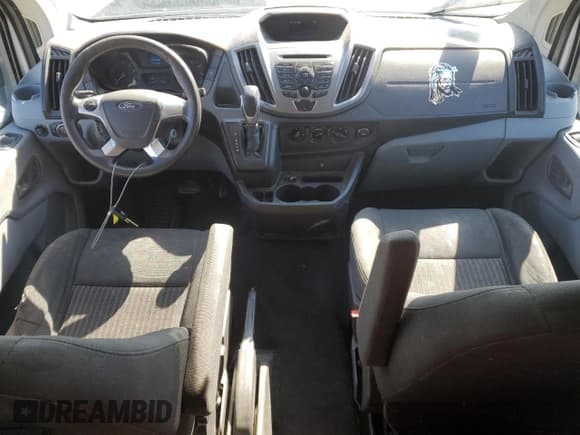 ✅ 2015 Ford Transit XL • VIN: 1FMZK1YM2FKA84961 • Lot: 70116155. Wystawiony na Copart z przebiegiem 478 410 mil. Bezpłatny archiwum sprzedaży aukcyjnych z USA i szczegółowy raport historii pojazdu na DreamBid. Zdjęcie 8.