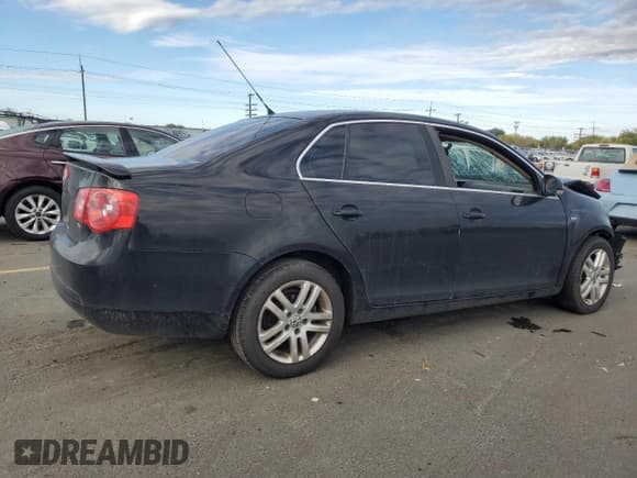 ✅ 2007 Volkswagen Jetta Wolfsburg Edition • VIN: 3VWEG71K67M067944 • Lot: 82090365. Listed on Copart with Not provided. Free auction sales archive from the USA and detailed vehicle history report at DreamBid. Image 3.