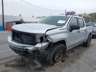 ✅ 2022 Chevrolet Silverado 1500 Custom • VIN: 3GCPWBEK9NG205712 • Lot: 42977351. Wystawiony na IAAI z przebiegiem 46 969 mil. Bezpłatny archiwum sprzedaży aukcyjnych z USA i szczegółowy raport historii pojazdu na DreamBid. Zdjęcie 6.
