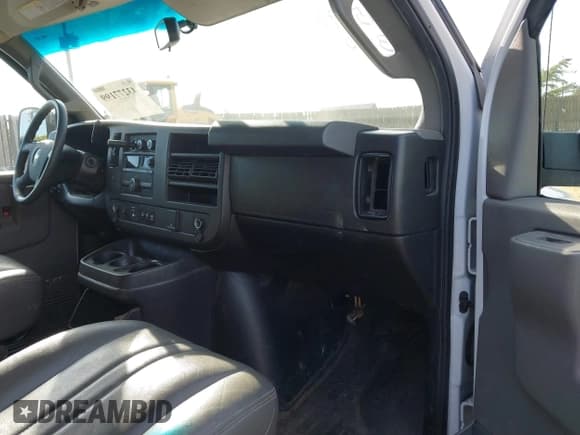 ✅ 2021 Chevrolet Express Cargo • VIN: 1GCWGAFP4M1181314 • Lot: 43277199. Listed on IAAI with 46,867 mi. Free auction sales archive from the USA and detailed vehicle history report at DreamBid. Image 5.