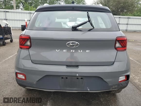✅ 2022 Hyundai Venue SEL • VIN: KMHRC8A36NU135985 • Lot: 58169645. Listed on Copart with 28,547 mi. Free auction sales archive from the USA and detailed vehicle history report at DreamBid. Image 6.