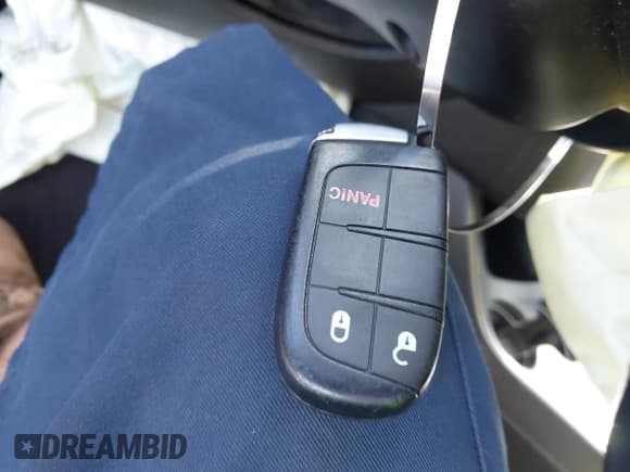 ✅ 2019 Dodge Journey SE • VIN: 3C4PDCBB3KT810635 • Lot: 43340214. Wystawiony na IAAI z przebiegiem 166 104 mil. Bezpłatny archiwum sprzedaży aukcyjnych z USA i szczegółowy raport historii pojazdu na DreamBid. Zdjęcie 11.