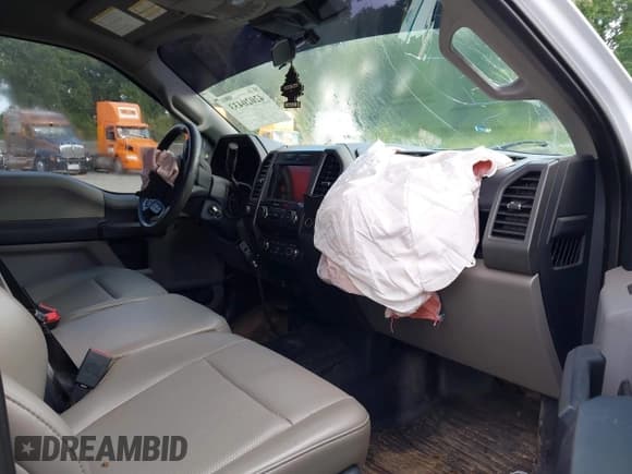 ✅ 2022 Ford F-250 XL • VIN: 1FT7W2B68NEF97337 • Lot: 42020433. Listed on IAAI with 74,361 mi. Free auction sales archive from the USA and detailed vehicle history report at DreamBid. Image 5.