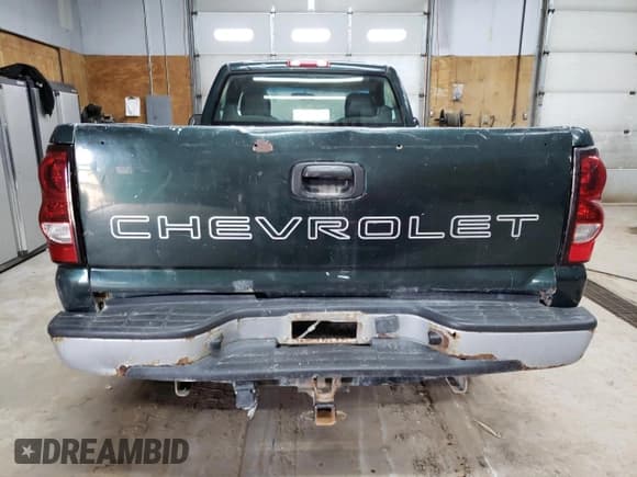 ✅ 2005 Chevrolet Silverado 3500 SRW Wrk Trk • VIN: 1GCHK34U15E297432 • Lot: 63585245. Listed on Copart with 151,746 mi. Free auction sales archive from the USA and detailed vehicle history report at DreamBid. Image 6.