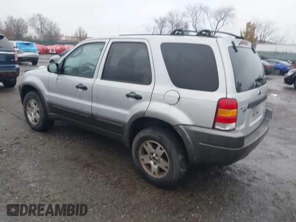 ✅ 2003 Ford Escape XLT Popular 2 • VIN: 1FMCU93143KC17081 • Lot: 43804470. Wystawiony na IAAI z przebiegiem 195 409 mil. Bezpłatny archiwum sprzedaży aukcyjnych z USA i szczegółowy raport historii pojazdu na DreamBid. Zdjęcie 3.