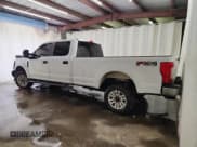 ✅ 2019 Ford F-250 XL • VIN: 1FT7W2B61KEC70175 • Lot: 84284285. Listed on Copart with 224,325 mi. Free auction sales archive from the USA and detailed vehicle history report at DreamBid. Image 2.