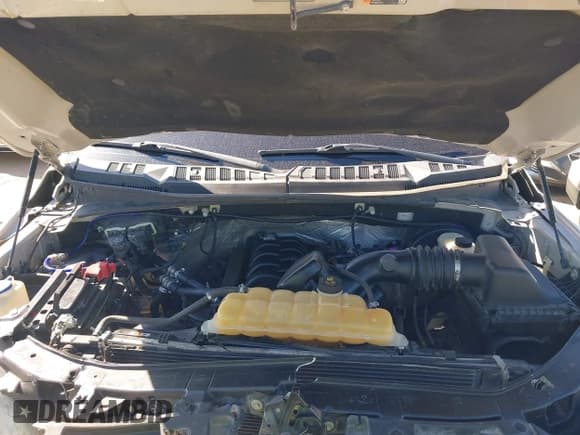 ✅ 2016 Ford F-150 XL • VIN: 1FTEW1CF5GKF16198 • Лот: 42216480. Опубликован ранее на IAAI с пробегом 137 189 миль. Бесплатный доступ к архиву аукционных продаж из США и подробный отчёт об истории автомобиля на DreamBid. Изображение 10.