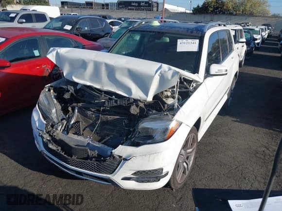 ✅ 2014 Mercedes-Benz GLK 350 • VIN: WDCGG8JB9EG317292 • Лот: 43121341. Опубликован ранее на IAAI с пробегом Не указан. Бесплатный доступ к архиву аукционных продаж из США и подробный отчёт об истории автомобиля на DreamBid. Изображение 23.