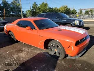 ✅ 2009 Dodge Challenger R/T • VIN: 2B3LJ54T89H558250 • Lot: 68431264. Wystawiony na Copart z przebiegiem 53 909 mil. Bezpłatny archiwum sprzedaży aukcyjnych z USA i szczegółowy raport historii pojazdu na DreamBid. Zdjęcie 4.
