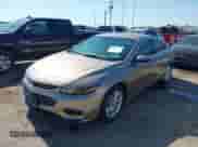 2018 Chevrolet Malibu LT z VIN 1G1ZD5ST7JF183128, wystawiony jako IAAI lot #42891573 z przebiegiem 137 547 mil mil oraz . Historia ofert i sprzedaży dostępna na DreamBid. Obrazek 2.