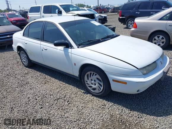 1998 Saturn SL с VIN 1G8ZK5273WZ251392, выставлен на аукционе IAAI как лот 42149274 с пробегом 80 544 миль миль и . История ставок и продаж доступна на DreamBid. Изображение 1.