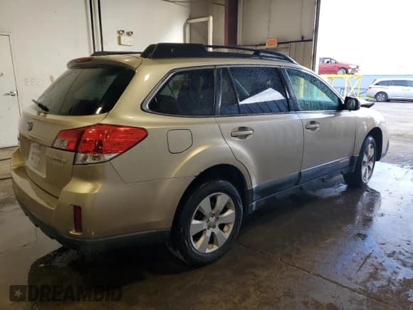 ✅ 2010 Subaru Outback Premium All-Weather Anniversary • VIN: 4S4BRBCC6A3377931 • Lot: 87353005. Wystawiony na Copart z przebiegiem 219 331 mil. Bezpłatny archiwum sprzedaży aukcyjnych z USA i szczegółowy raport historii pojazdu na DreamBid. Zdjęcie 3.