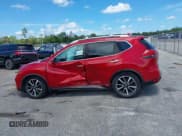 ✅ 2017 Nissan Rogue SV • VIN: JN8AT2MT5HW400614 • Lot: 42445672. Wystawiony na IAAI z przebiegiem 75 520 mil. Bezpłatny archiwum sprzedaży aukcyjnych z USA i szczegółowy raport historii pojazdu na DreamBid. Zdjęcie 15.