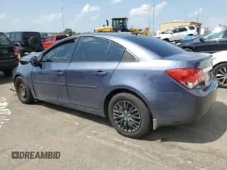 2014 Chevrolet Cruze LS z VIN 1G1PA5SH3E7458599, wystawiony jako Copart lot #69000695 z przebiegiem Nie podano mil oraz Szkoda całkowita • Salvage title. Historia ofert i sprzedaży dostępna na DreamBid. Obrazek 2.