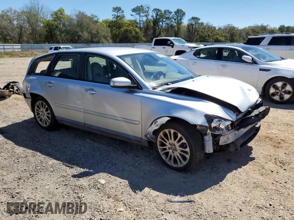 ✅ 2007 Volvo V50 2.5L Turbo • VIN: YV1MJ682472311849 • Lot: 49243305. Wystawiony na Copart z przebiegiem 266 714 mil. Bezpłatny archiwum sprzedaży aukcyjnych z USA i szczegółowy raport historii pojazdu na DreamBid. Zdjęcie 4.