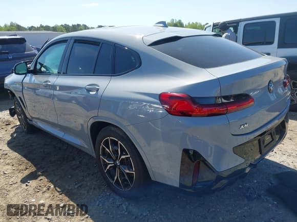 ✅ 2023 BMW X4 M40i • VIN: 5UX43DT06P9T36381 • Lot: 41999429. Wystawiony na IAAI z przebiegiem 21 444 mil. Bezpłatny archiwum sprzedaży aukcyjnych z USA i szczegółowy raport historii pojazdu na DreamBid. Zdjęcie 3.