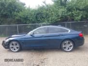 ✅ 2017 BMW 4 Series 430i xDrive • VIN: WBA4F9C32HG812152 • Lot: 42746696. Wystawiony na IAAI z przebiegiem 86 548 mil. Bezpłatny archiwum sprzedaży aukcyjnych z USA i szczegółowy raport historii pojazdu na DreamBid. Zdjęcie 15.