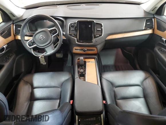 ✅ 2022 Volvo XC90 Inscription Expression • VIN: YV4BR0CZ0N1809120 • Lot: 82233425. Listed on Copart with 74,496 mi. Free auction sales archive from the USA and detailed vehicle history report at DreamBid. Image 8.