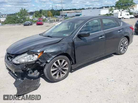 ✅ 2017 Nissan Altima S • VIN: 1N4AL3AP9HC111221 • Лот: 43091094. Опубликован ранее на IAAI с пробегом 89 837 миль. Бесплатный доступ к архиву аукционных продаж из США и подробный отчёт об истории автомобиля на DreamBid. Изображение 17.