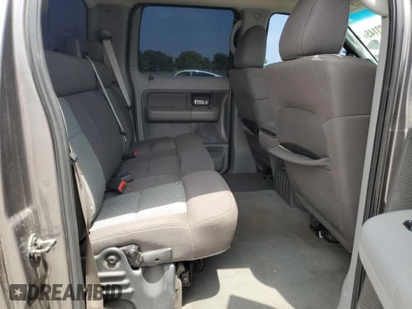 ✅ 2005 Ford F-150 XLT • VIN: 1FTRW12W35KD34998 • Lot: 58623145. Wystawiony na Copart z przebiegiem 181 093 mil. Bezpłatny archiwum sprzedaży aukcyjnych z USA i szczegółowy raport historii pojazdu na DreamBid. Zdjęcie 10.