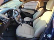 ✅ 2017 Hyundai Santa Fe 2.4L • VIN: 5XYZUDLB6HG470832 • Лот: 86548445. Опубликован ранее на Copart с пробегом 116 557 миль. Бесплатный доступ к архиву аукционных продаж из США и подробный отчёт об истории автомобиля на DreamBid. Изображение 7.