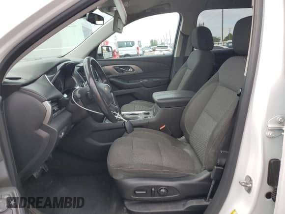 2018 Chevrolet Traverse LT Cloth z VIN 1GNERGKW6JJ116943, wystawiony jako Copart lot #66606595 z przebiegiem 147 715 mil mil oraz Szkoda całkowita • Salvage title. Historia ofert i sprzedaży dostępna na DreamBid. Obrazek 7.