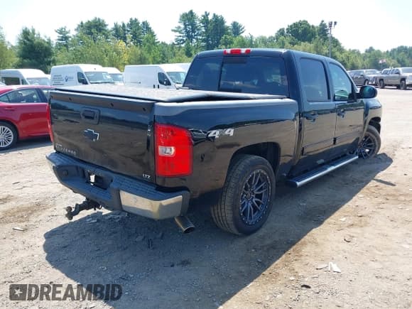 ✅ 2012 Chevrolet Silverado 1500 LTZ • VIN: 3GCPKTE78CG285045 • Lot: 42864764. Wystawiony na IAAI z przebiegiem 90 758 mil. Bezpłatny archiwum sprzedaży aukcyjnych z USA i szczegółowy raport historii pojazdu na DreamBid. Zdjęcie 4.