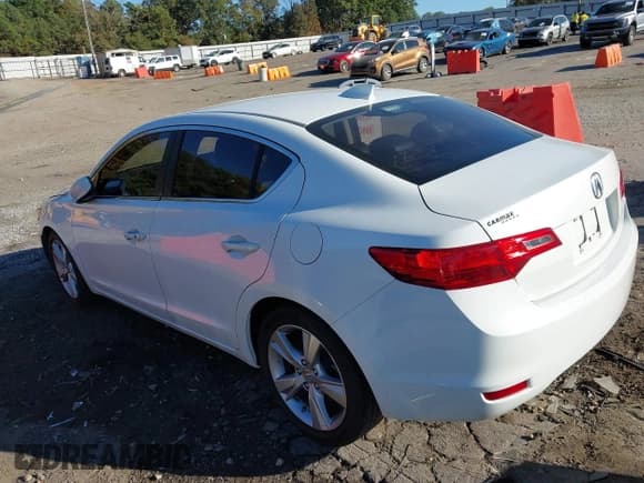 ✅ 2015 Acura ILX • VIN: 19VDE1F3XFE006150 • Lot: 43473841. Listed on IAAI with 96,440 mi. Free auction sales archive from the USA and detailed vehicle history report at DreamBid. Image 3.