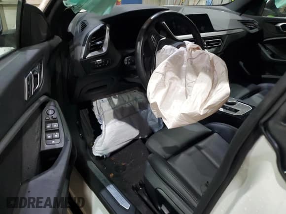 ✅ 2022 BMW 2 Series 228i xDrive • VIN: WBA73AK07N7K40750 • Lot: 66621875. Wystawiony na Copart z przebiegiem Nie podano. Bezpłatny archiwum sprzedaży aukcyjnych z USA i szczegółowy raport historii pojazdu na DreamBid. Zdjęcie 8.