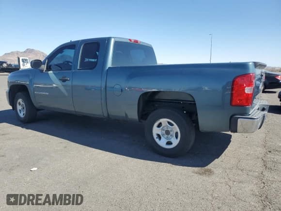 ✅ 2009 Chevrolet Silverado 1500 Work Truck • VIN: 1GCEC19C59Z155491 • Lot: 81973825. Wystawiony na Copart z przebiegiem 176 198 mil. Bezpłatny archiwum sprzedaży aukcyjnych z USA i szczegółowy raport historii pojazdu na DreamBid. Zdjęcie 2.