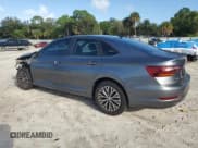 ✅ 2019 Volkswagen Jetta SEL • VIN: 3VWEB7BUXKM190704 • Лот: 81548305. Опубликован ранее на Copart с пробегом 103 314 миль. Бесплатный доступ к архиву аукционных продаж из США и подробный отчёт об истории автомобиля на DreamBid. Изображение 2.