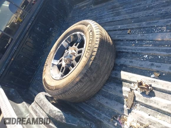 ✅ 2001 Chevrolet Silverado 1500 LS • VIN: 1GCEK19T41E185841 • Лот: 43598805. Опубликован ранее на IAAI с пробегом 324 706 миль. Бесплатный доступ к архиву аукционных продаж из США и подробный отчёт об истории автомобиля на DreamBid. Изображение 12.