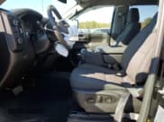 ✅ 2025 Chevrolet Silverado 2500HD Custom • VIN: 2GC4KME71S1177382 • Лот: 85828315. Опубликован ранее на Copart с пробегом 19 754 миль. Бесплатный доступ к архиву аукционных продаж из США и подробный отчёт об истории автомобиля на DreamBid. Изображение 7.