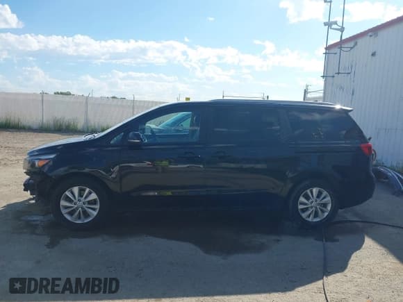 ✅ 2018 Kia Sedona LX • VIN: KNDMB5C10J6423849 • Лот: 42614045. Опубликован ранее на IAAI с пробегом 158 643 миль. Бесплатный доступ к архиву аукционных продаж из США и подробный отчёт об истории автомобиля на DreamBid. Изображение 15.