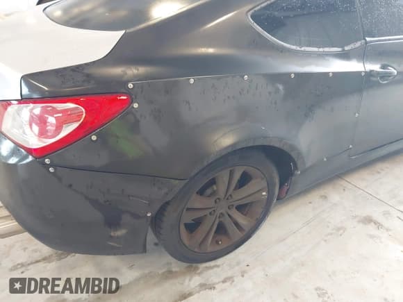 ✅ 2012 Hyundai Genesis Coupe 2.0T • VIN: KMHHT6KD0CU076811 • Lot: 41658807. Wystawiony na IAAI z przebiegiem 120 465 mil. Bezpłatny archiwum sprzedaży aukcyjnych z USA i szczegółowy raport historii pojazdu na DreamBid. Zdjęcie 12.