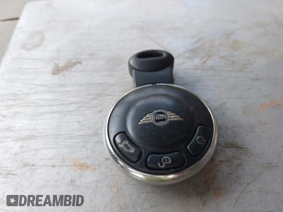 ✅ 2011 MINI Countryman S • VIN: WMWZC5C50BWL54021 • Лот: 43025904. Опубликован ранее на IAAI с пробегом 134 728 миль. Бесплатный доступ к архиву аукционных продаж из США и подробный отчёт об истории автомобиля на DreamBid. Изображение 11.