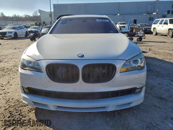 ✅ 2011 BMW 7 Series 750Li xDrive • VIN: WBAKC8C56BC433858 • Lot: 94308455. Wystawiony na Copart z przebiegiem 107 798 mil. Bezpłatny archiwum sprzedaży aukcyjnych z USA i szczegółowy raport historii pojazdu na DreamBid. Zdjęcie 5.