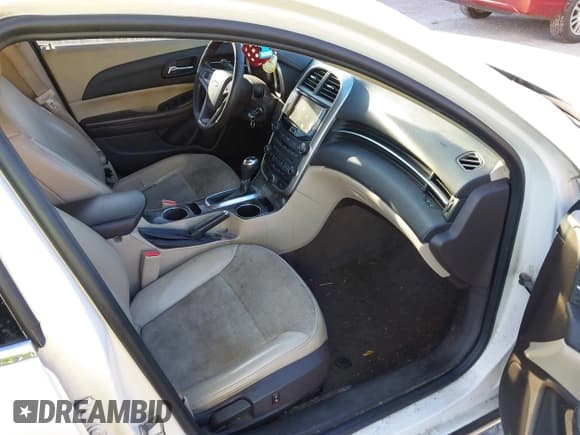 ✅ 2014 Chevrolet Malibu LT • VIN: 1G11C5SL8EF161368 • Lot: 43701397. Listed on IAAI with 75,000 mi. Free auction sales archive from the USA and detailed vehicle history report at DreamBid. Image 5.