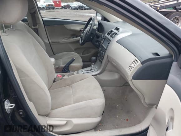 ✅ 2013 Toyota Corolla L • VIN: 2T1BU4EEXDC962780 • Лот: 43578932. Опубликован ранее на IAAI с пробегом 126 344 миль. Бесплатный доступ к архиву аукционных продаж из США и подробный отчёт об истории автомобиля на DreamBid. Изображение 5.