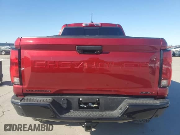 2023 Chevrolet Colorado 4WD ZR2 с VIN 1GCPTFEK2P1230663, выставлен на аукционе Copart как лот 42185015 с пробегом 5 927 миль миль и Списание • Salvage title. История ставок и продаж доступна на DreamBid. Изображение 6.